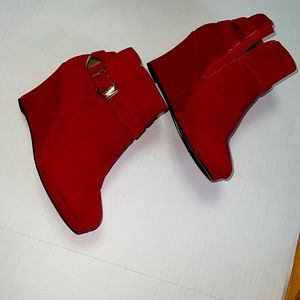Ankle booties size 7 1/2